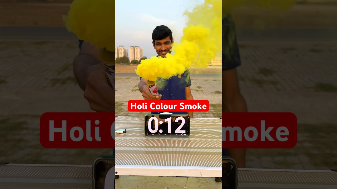 ₹30 Vs ₹100 Holi Colour Smoke #holi #experiment #shorts