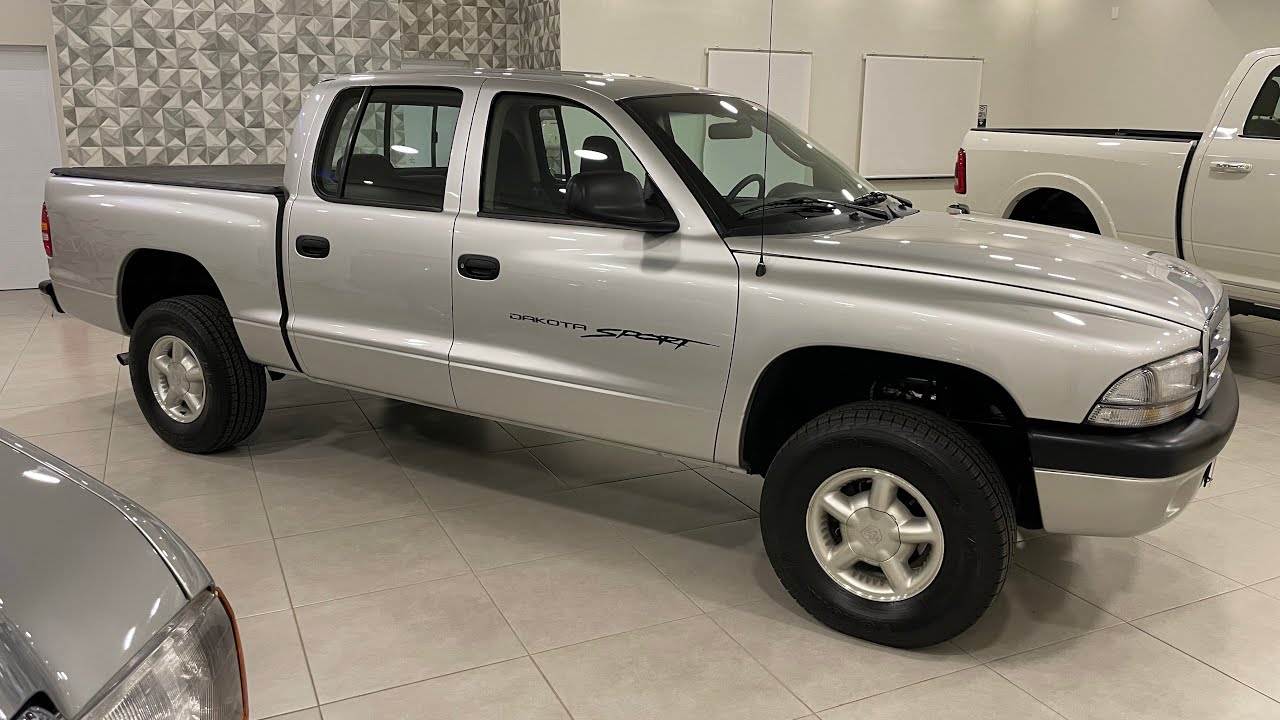 DAKOTA SPORT CABINE DUPLA 2001 DIESEL 25.000 km