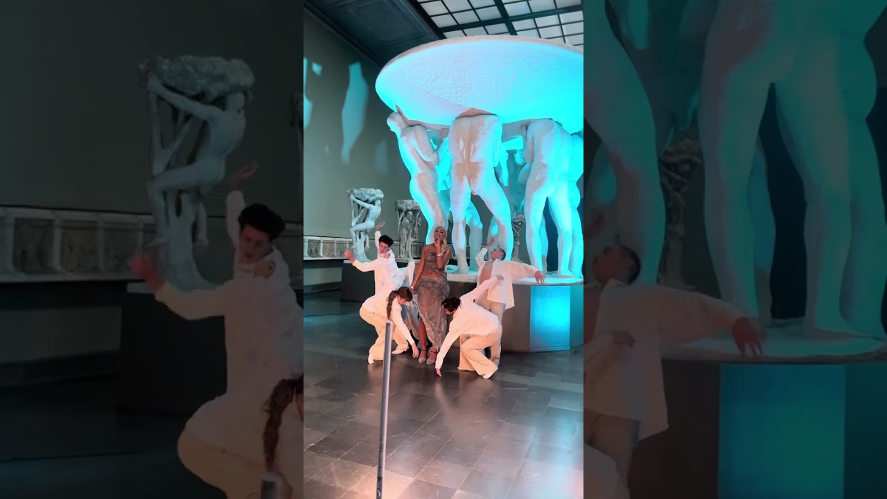 Tolou - A Little Bit Sad (with the national ballet)