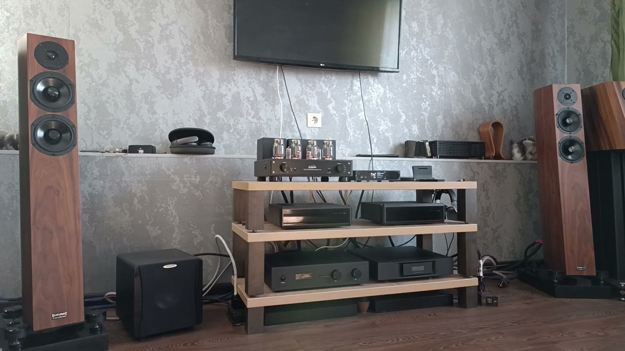 LineMagnetic 216i + Audio Physik Sitara (для батла видео канала MUSIC ROOM)