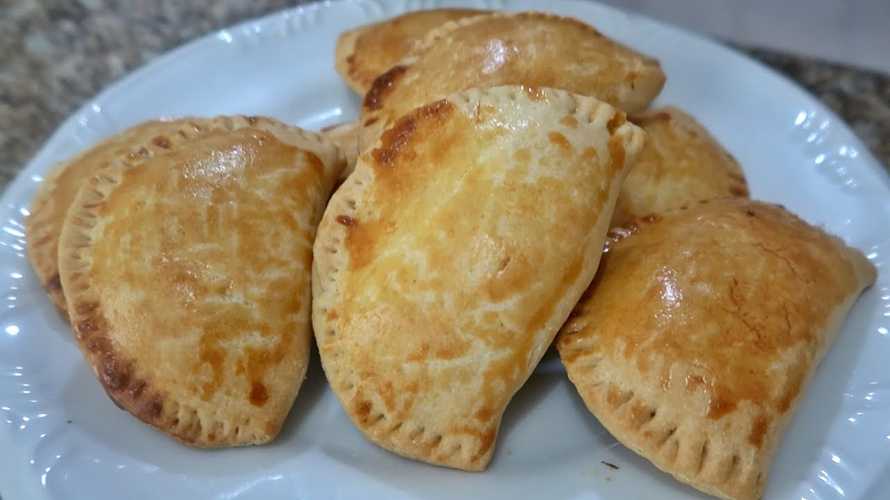 Pastel de forno delicioso e fácil - Receitas da vó Lurdes