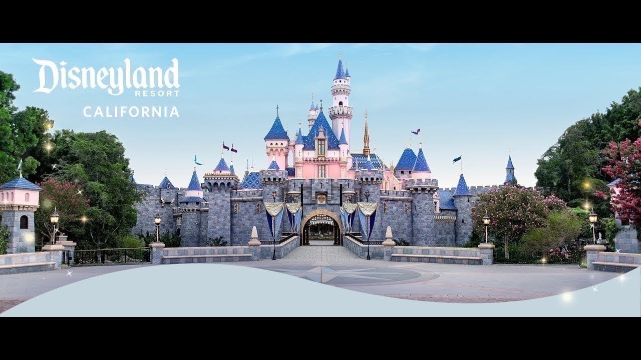 LIVE: Disneyland - Friday  02/6/2026