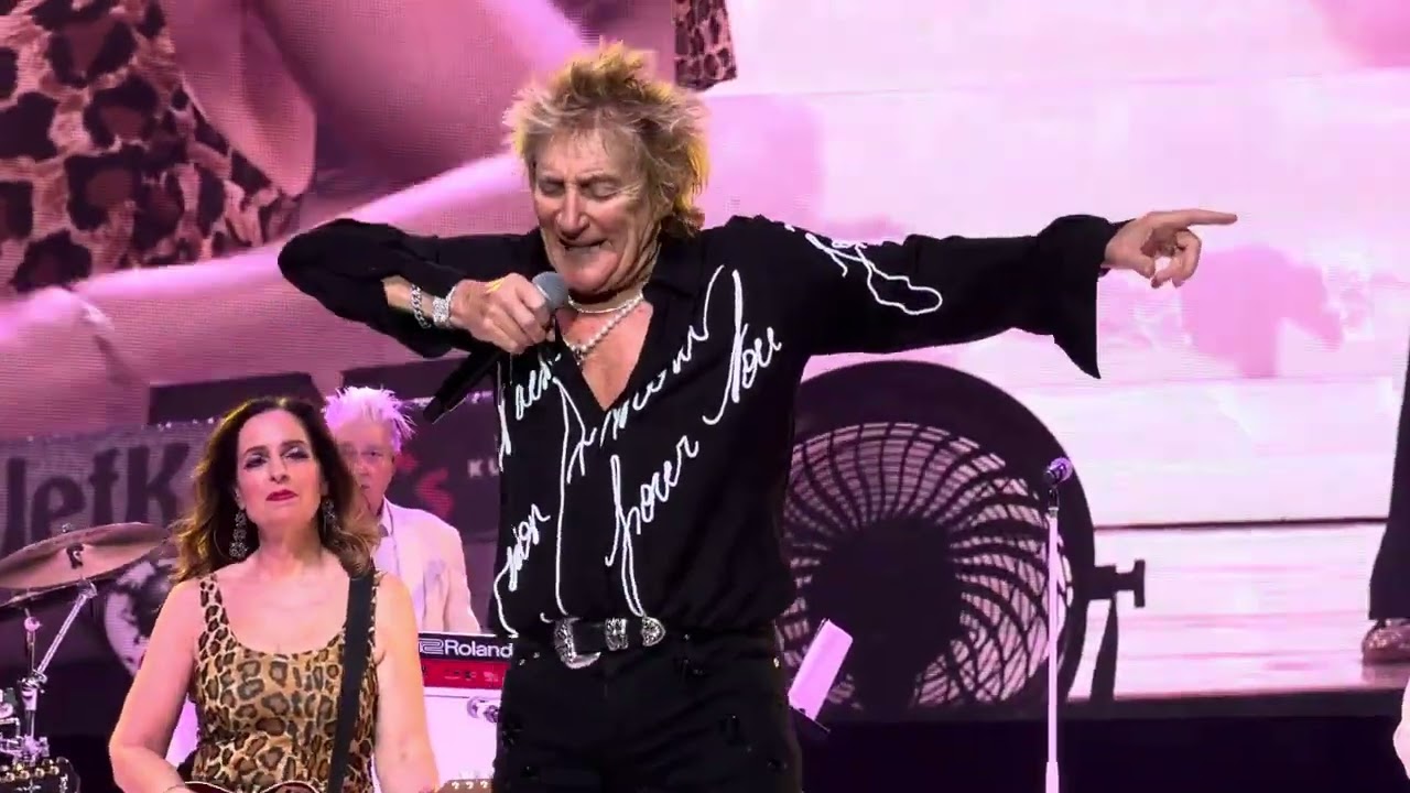 Rod Stewart   Maggie May @ OAKA Sports Hall, Athens, DEc 13th 2025
