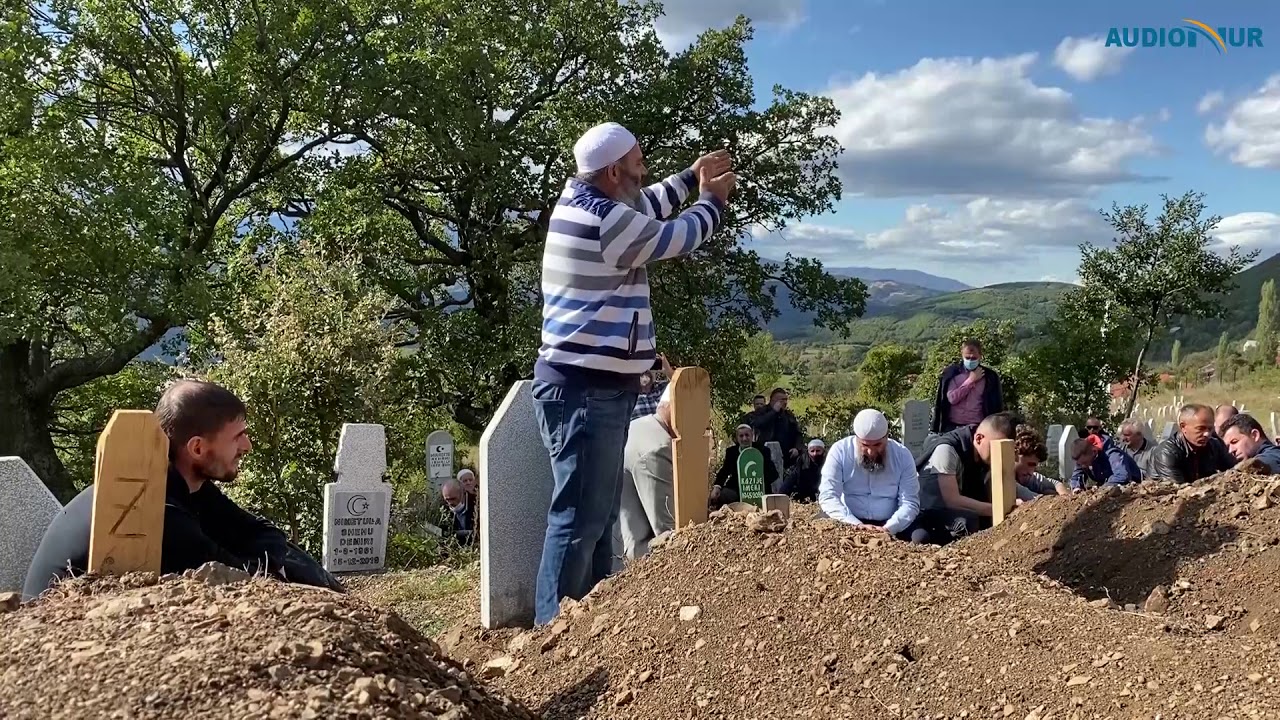 O i ri, vdekja nuk pyet sa vjet i ke - Hoxhë Bekir Halimi