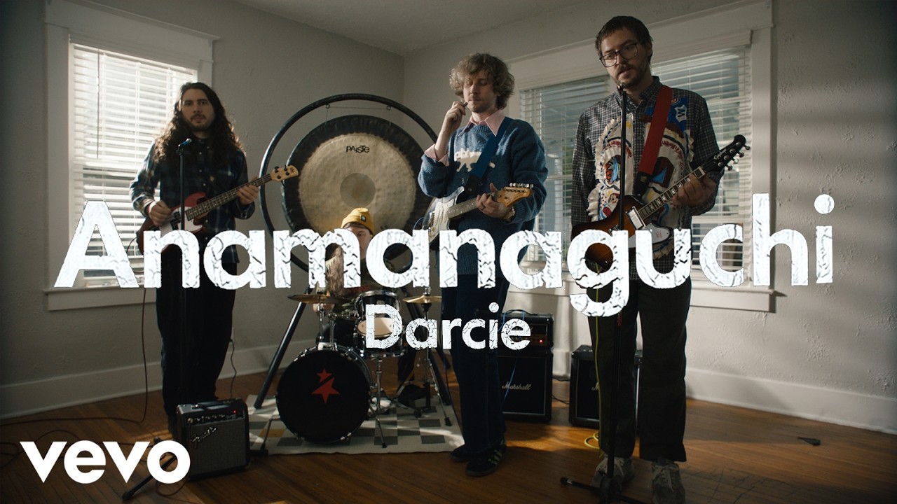 Anamanaguchi - 「Darcie」 (Official Music Video)