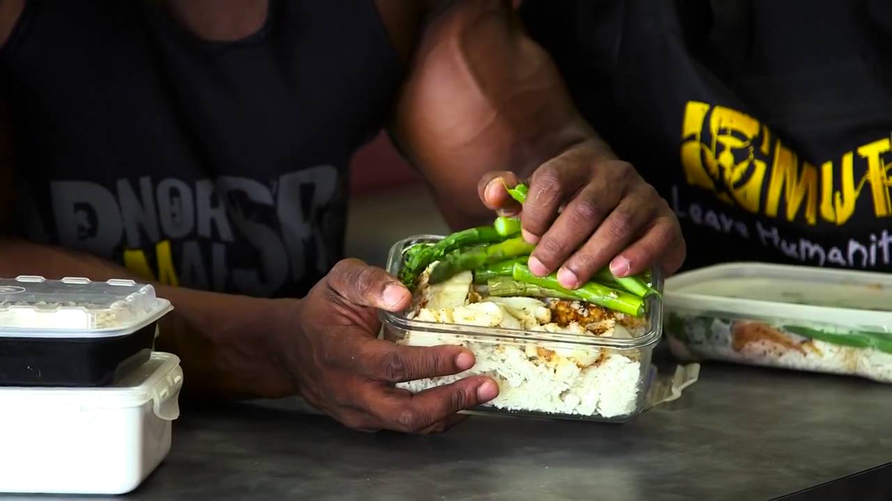 CONTEST DIETING w IFBB Pro Renaldo Gairy   MUTANT Meals