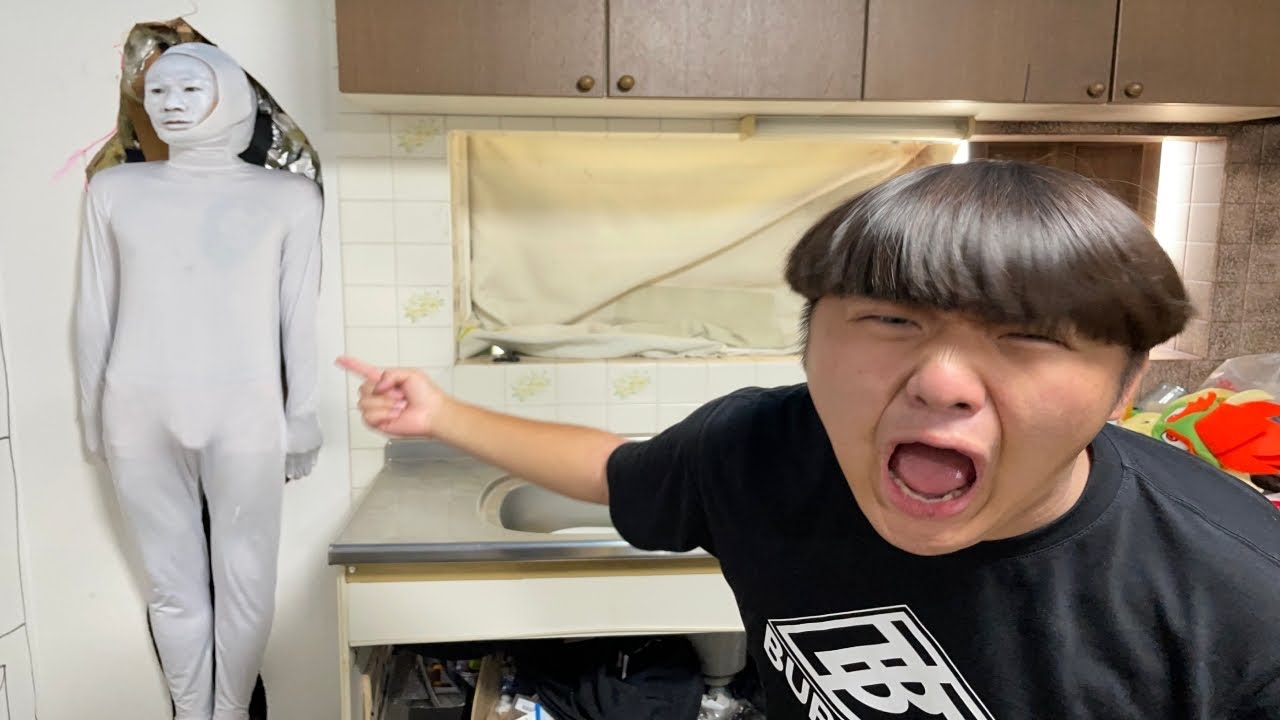ハンマーで穴開けて壁に埋まってたらどのぐらいでバレるのか？【ドッキリ】