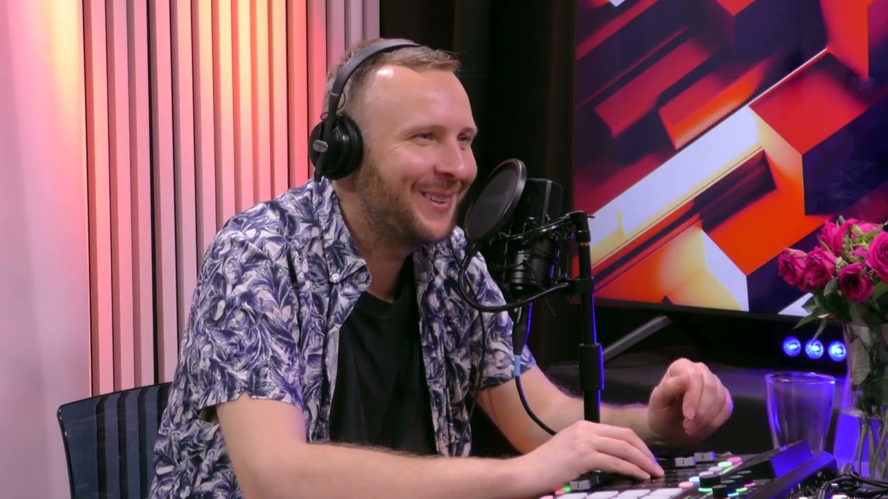 Pole morfogenetyczne i przestrzeń wariant&oacute;w