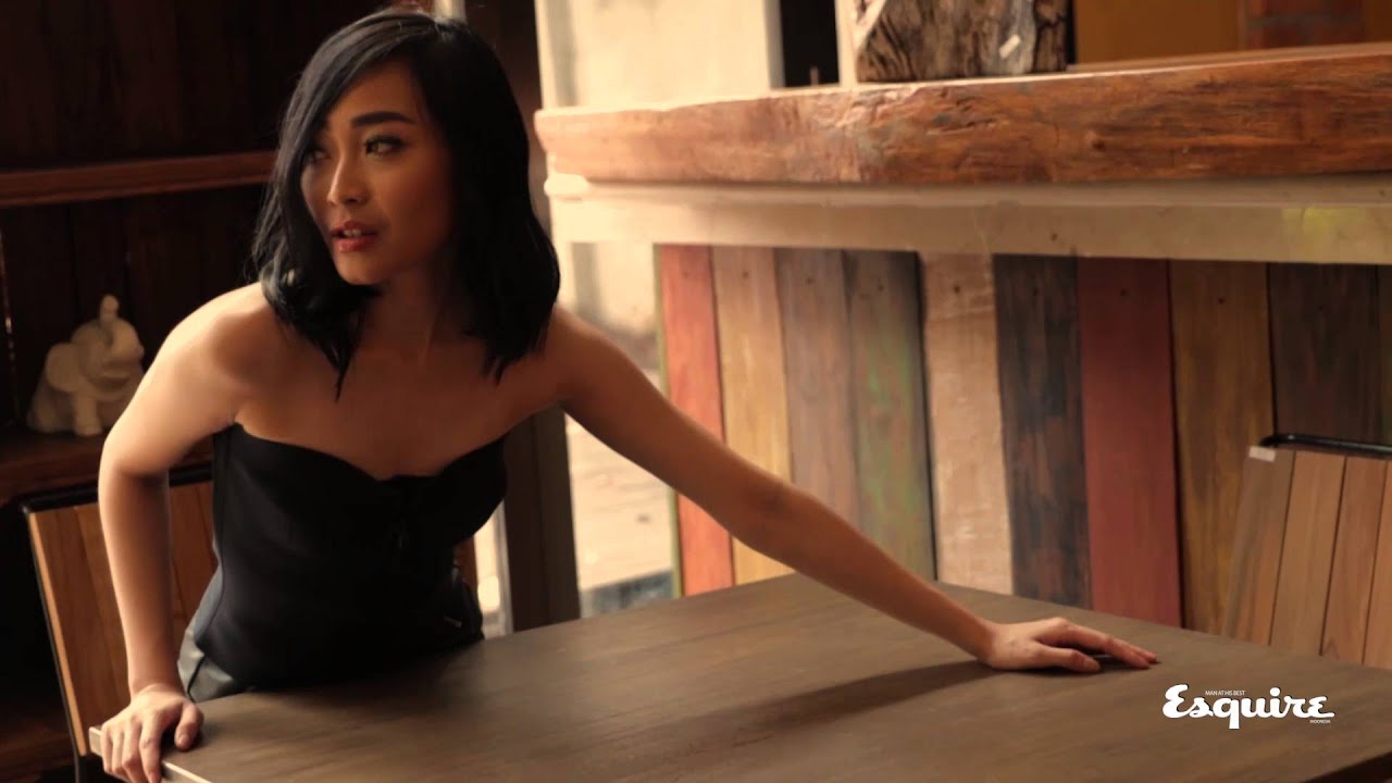 SENSUAL PHOTOGRAPHY - RINNI WULANDARY