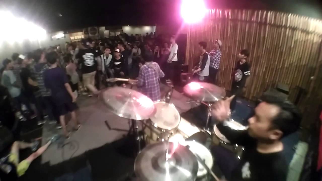 SCHURKE - FIGHTING at Ramanda Hall depok