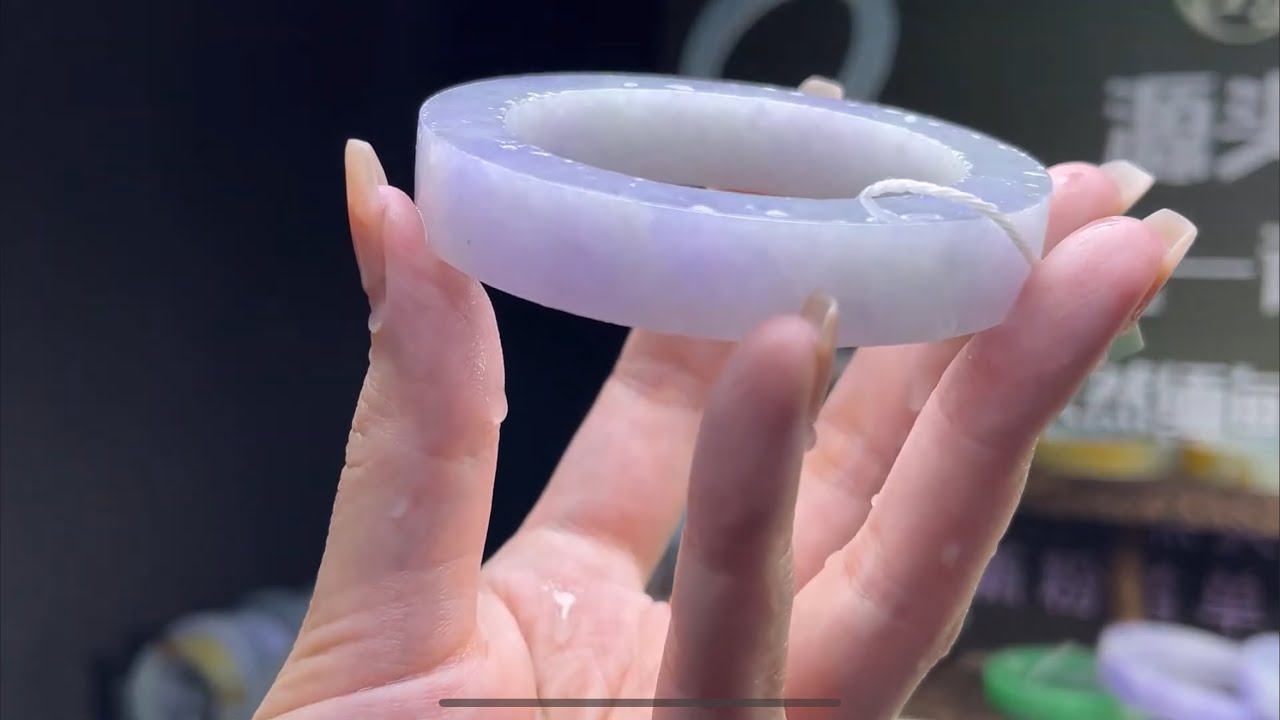 翡翠手鐲獨家定制：腕間柔情溫潤如玉，工廠貨源獨家定制#翡翠 #珠宝 #首饰 #翡翠珠宝  #翡翠手镯 珠寶直播  玉石  jade  玉  翡翠