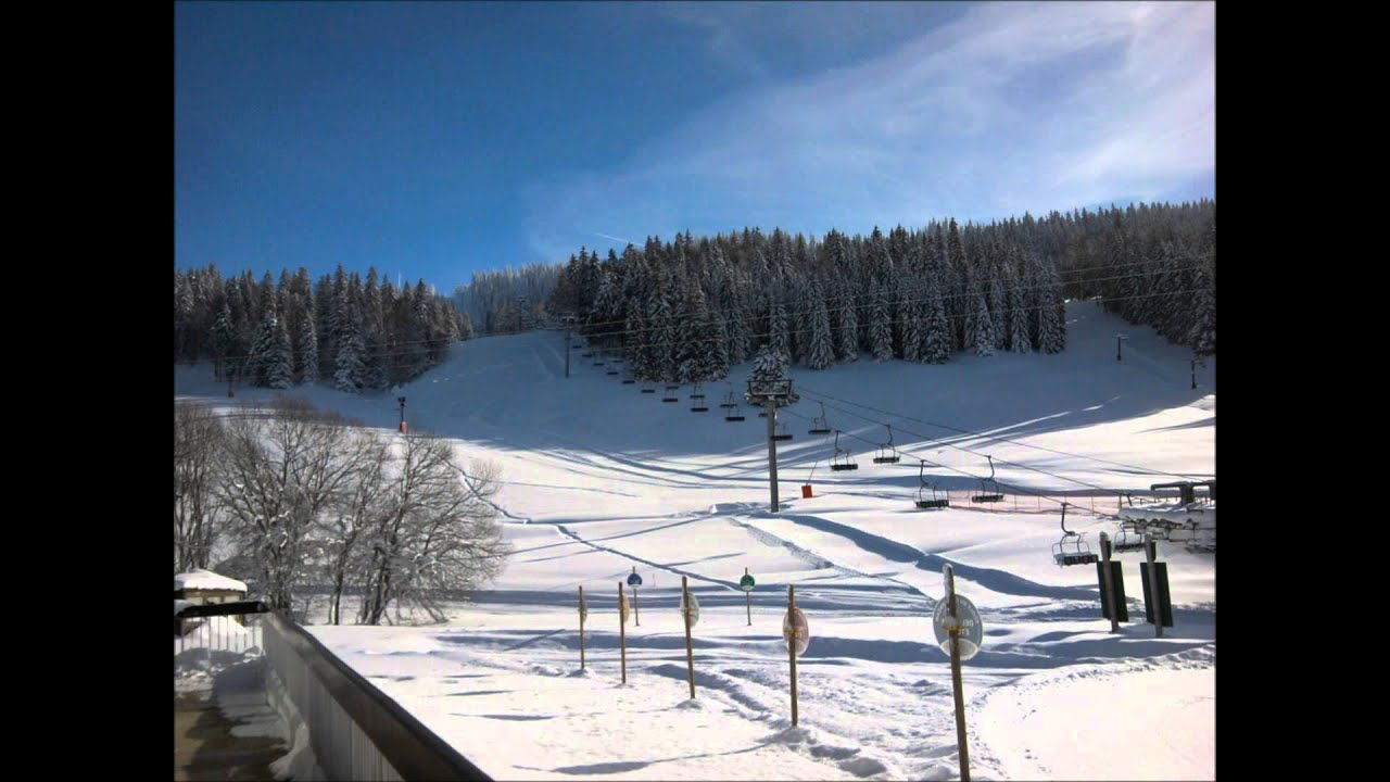 LAMOURA EN HIVER (JURA)