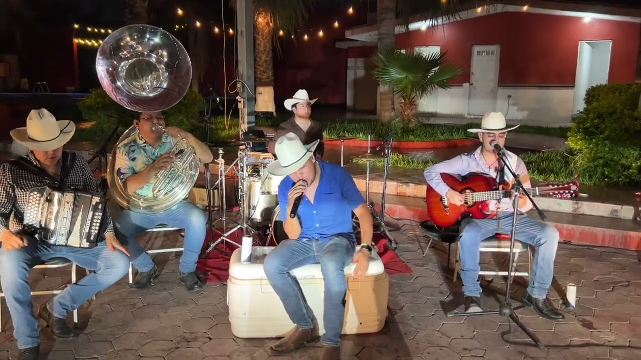 Los 5 Pesos - Inadaptados (En Vivo)