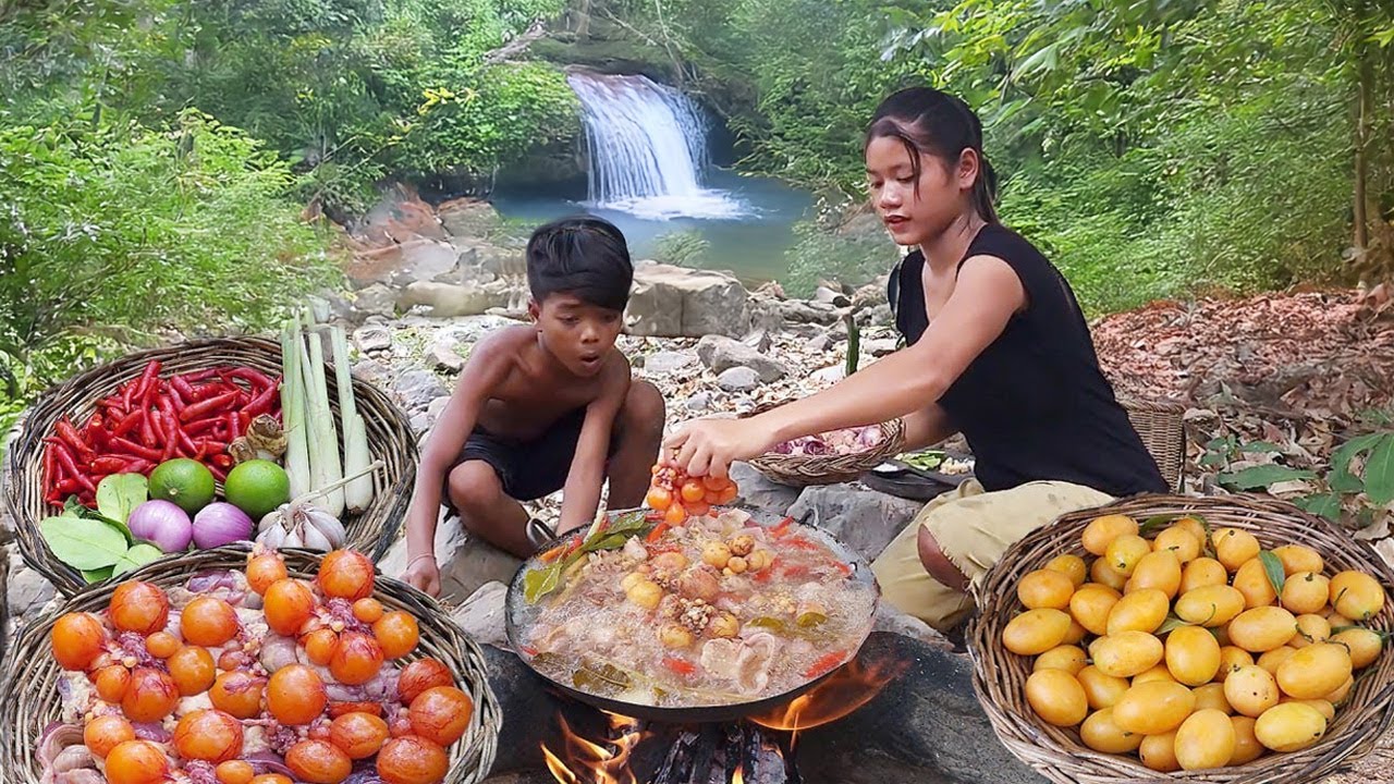 Cooking chicken egg stomach with wild recipe for dinner in forest