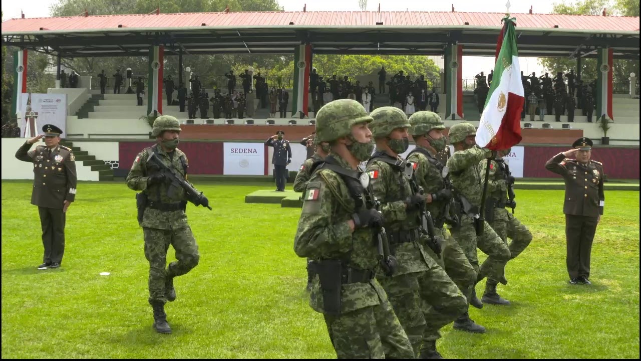 Toma de protesta, posesión al cargo y protesta de bandera, del comandante del Ejército Mexicano
