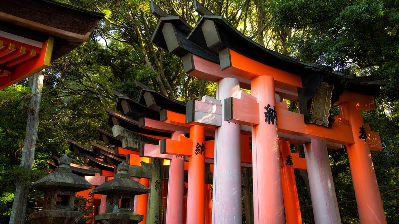 A Relaxing Photography Journey through Fushimi Inari Shrine, Kyoto