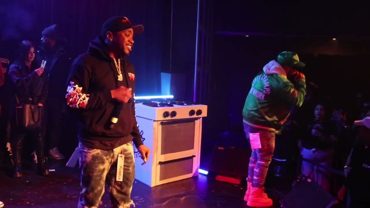 Stove God Cooks live in Chicago