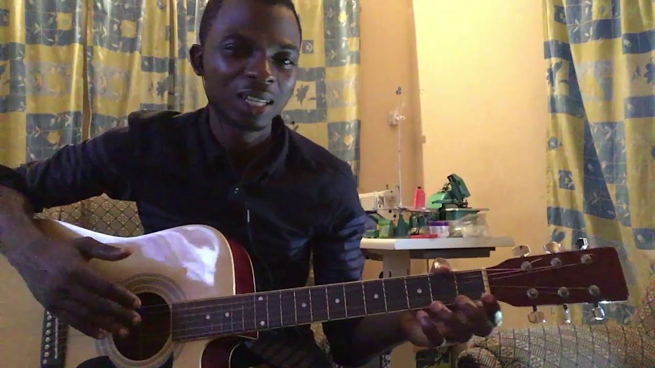 Easy chord practice with Asa's songs : A min, E min, E maj
