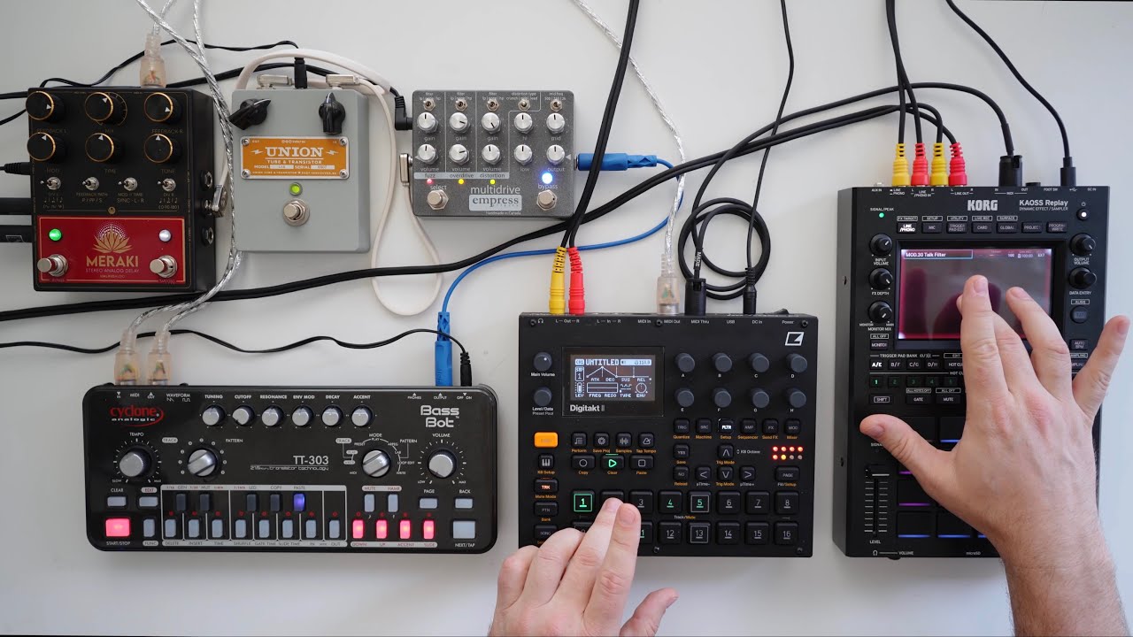 Acid jam with Elektron Digitakt II, 303, Kaoss Replay, Empress Multidrive, Meraki, Lab