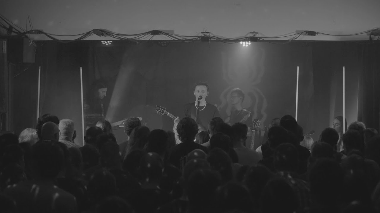 Patrick the Pan - Nie chcę być w Twoim życiu przejazdem LIVE