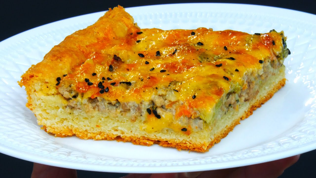 Пирог с мясом (фаршем) и овощами в духовке на рубленно дрожжевом тесте.