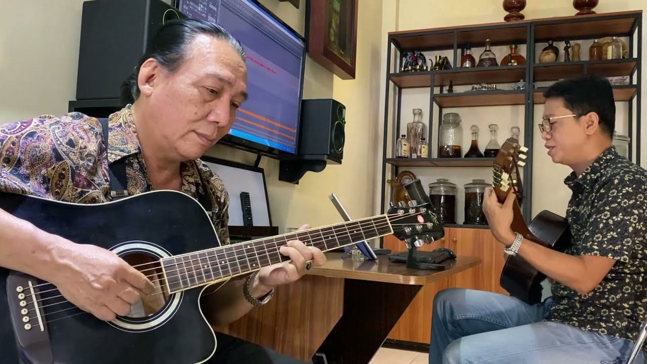 Những ngày xưa thân ái - Tuấn cận cover // Guitar Trung Kiên