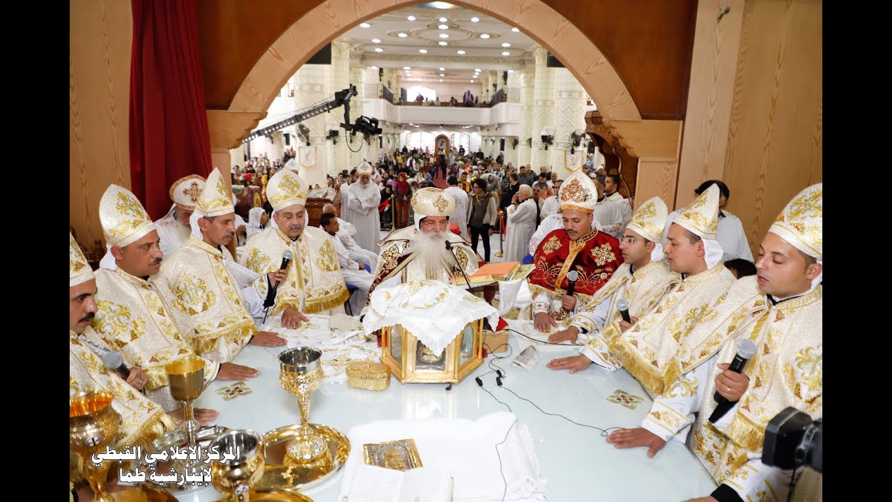 تسليم مرد الأعتراف للكهنة الجدد من فم نيافة الأنبا إسحق أسقف طما بكاتدرائية الشهيد أبو فام٢٠٢٣/٠٢/١٨