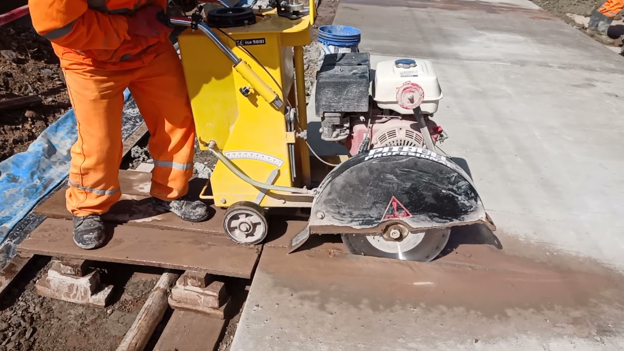 PARTIDA: Junta en Pavimentos (Corte para juntas 7cm)