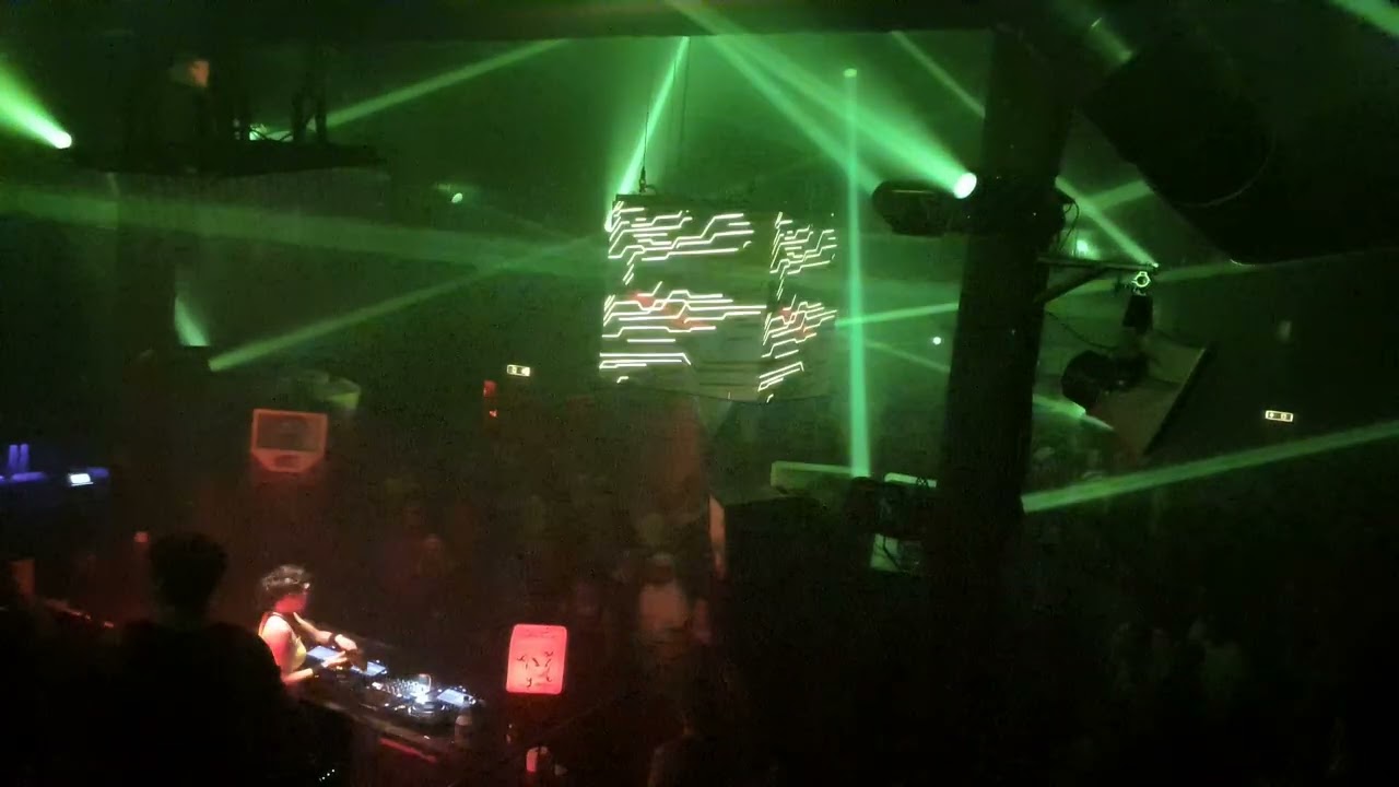 Acid Wars im Fusion Club 8.11.25 mit Kerstin Eden
