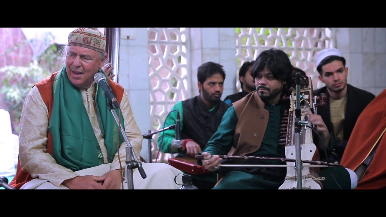 Pir Shabda offers his music at the Urs of Hazrat Inayat Khan