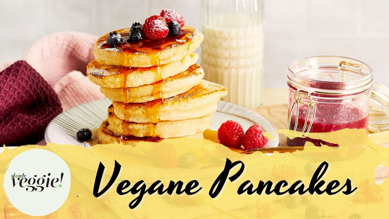 Vegane Pancakes 🥞 – Das einfachste Rezept! 😍 – mit fruchtiger Beerensauce 🍓 I slowly veggie!