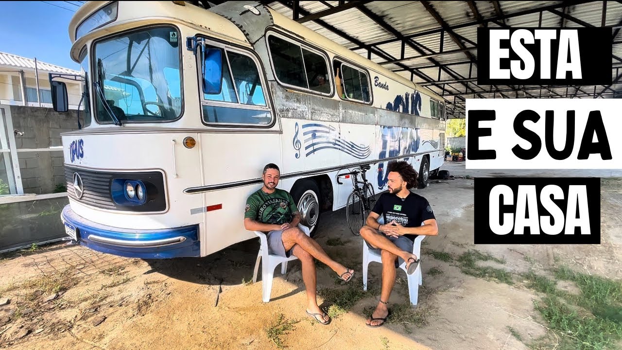 O MINEIRO QUE MORA EM UM ÔNIBUS SOZINHO 