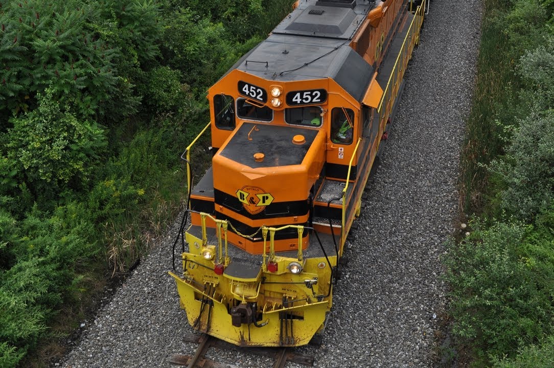 Chasing The BP With Full Throttle EMD's, HLCX, ICE, and Much More!