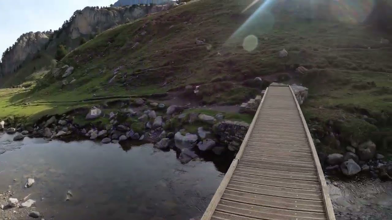 LAC CASTÉRAU, LAC DE BIOUS- ARTIGUES. PIEINEOS FRANCESES.