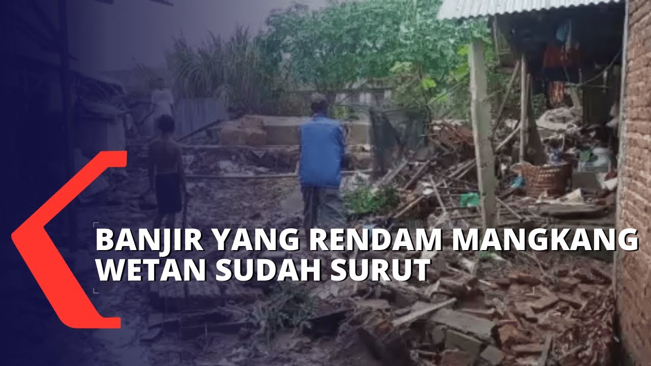 Pasca Banjir di Mangkang Wetan, Warga Cari Barang-barang yang Bisa Diselamatkan