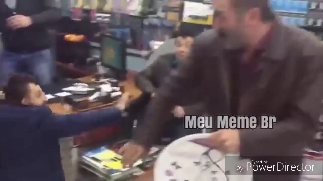 An&atilde;o putasso ao som da M&uacute;sica de Batalha do Naruto