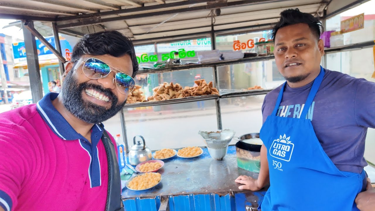 රු .30 යි සමෝසා 😱 | වේයන්ගොඩ මසාගේ කෑම කඩේ | Sri Lankan street food 🥵
