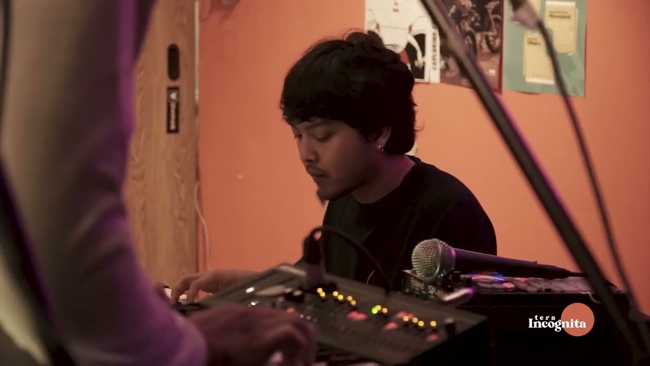 Polyester Embassy - Parak (Laidback set) | Tera Incognita Intimate Live Music