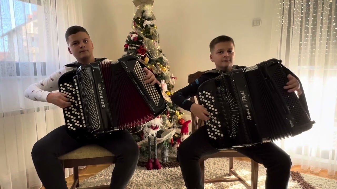Radiša i Vasilije Blagojević - Valjevsko sitno kolo ( Tomica Miljic )