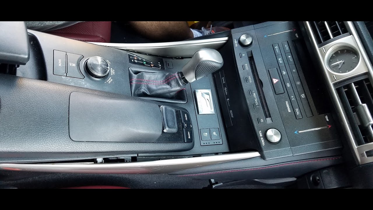 Как снять центральную консоль с Lexus IS250 2014 года для ремонта.