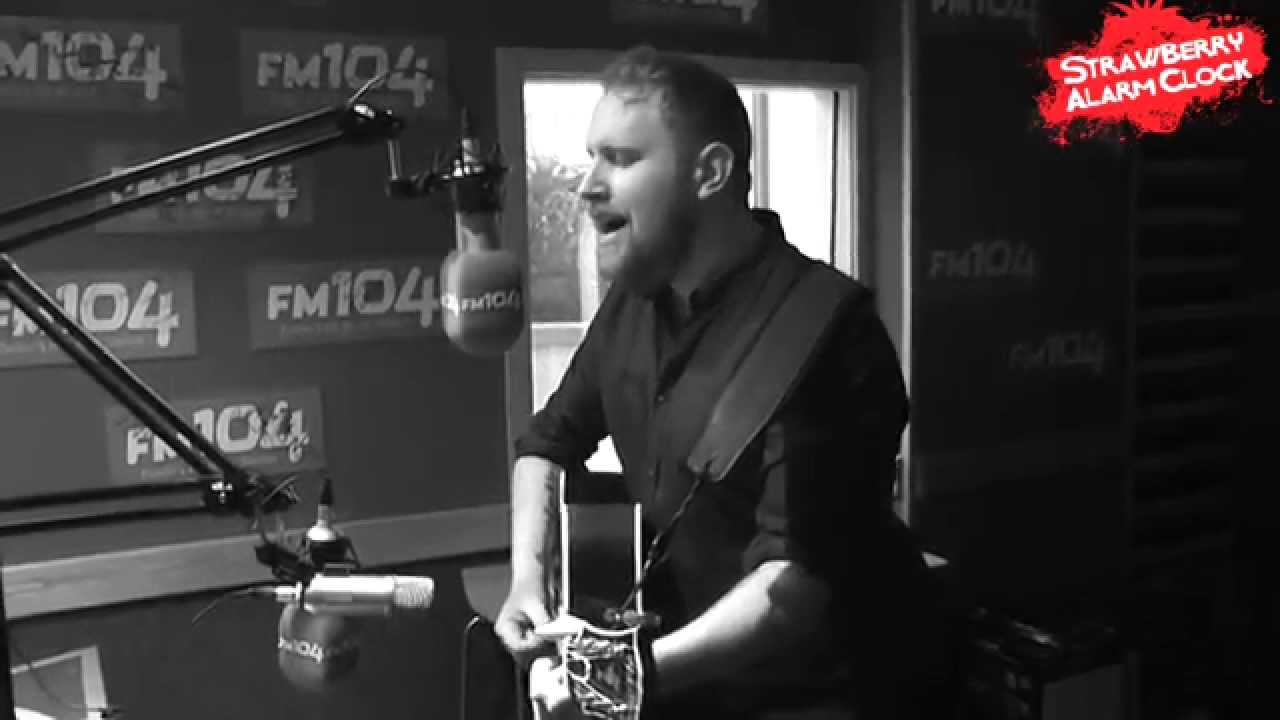 GAVIN JAMES - Chandelier (Sia Cover) | FM104