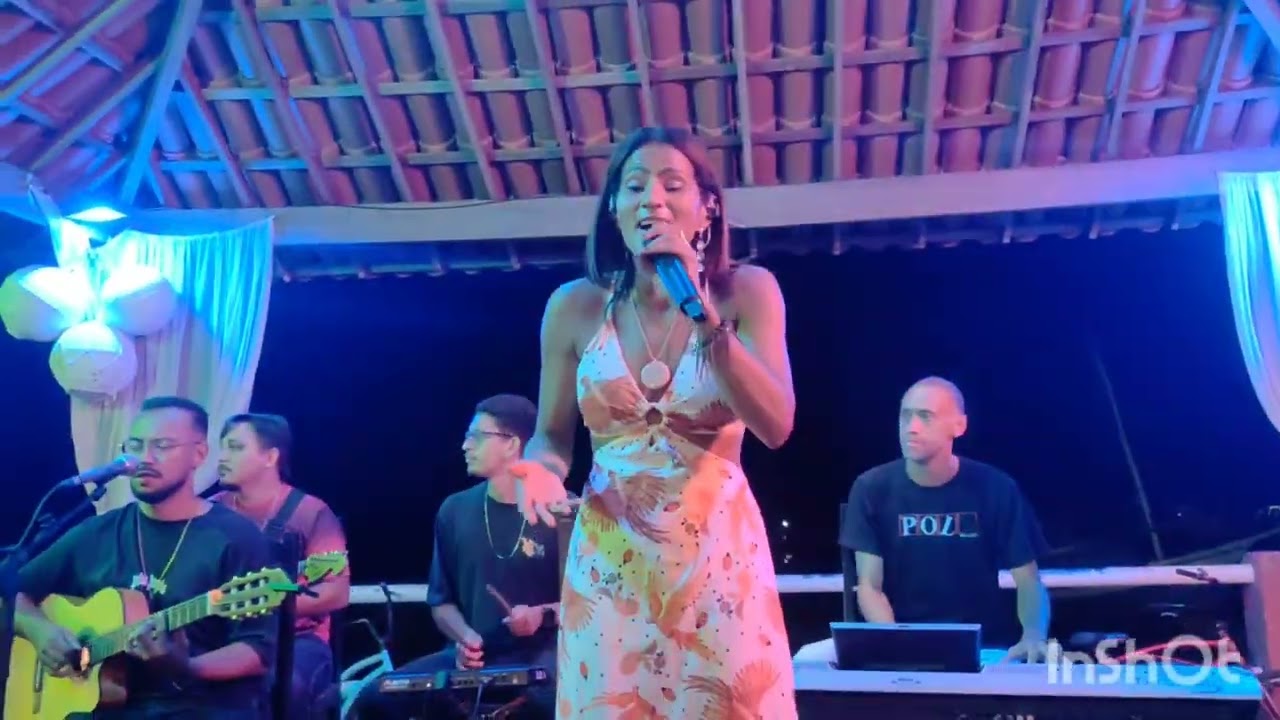 Canavieiras/Ba - Yara Silva canta ao vivo no Centro Histórico