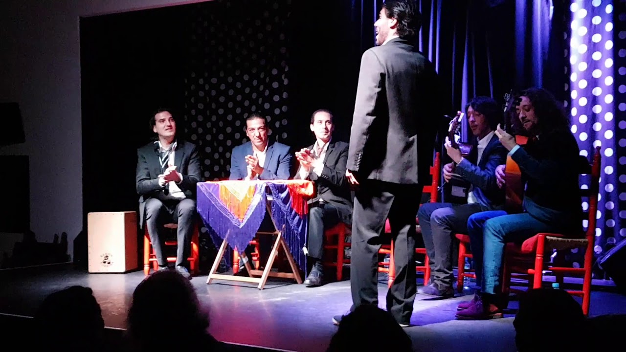 Ramón Barrull.Homenaje a los festeros de Sevilla