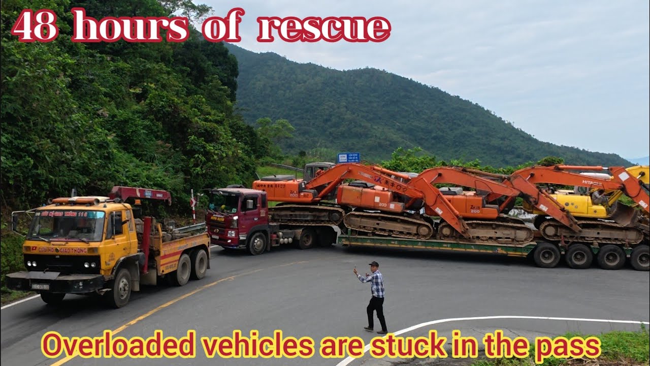 Intense Moment: Overloaded Truck Gets Stuck on a Dangerous Mountain Pass
