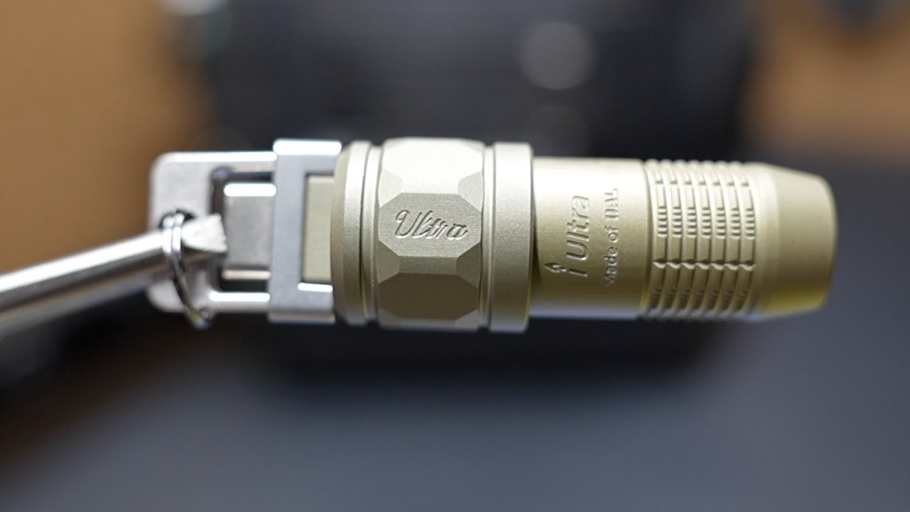 Фонарик-брелок Olight iUltra OAL Warrior Ultra Stars & Stripes Edition