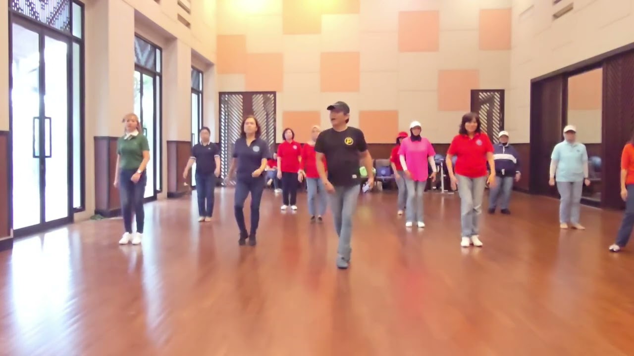 LINE DANCE BARENG DENGAN  TEMAN² ULD DKI #happy #foryou  #friends #linedance 