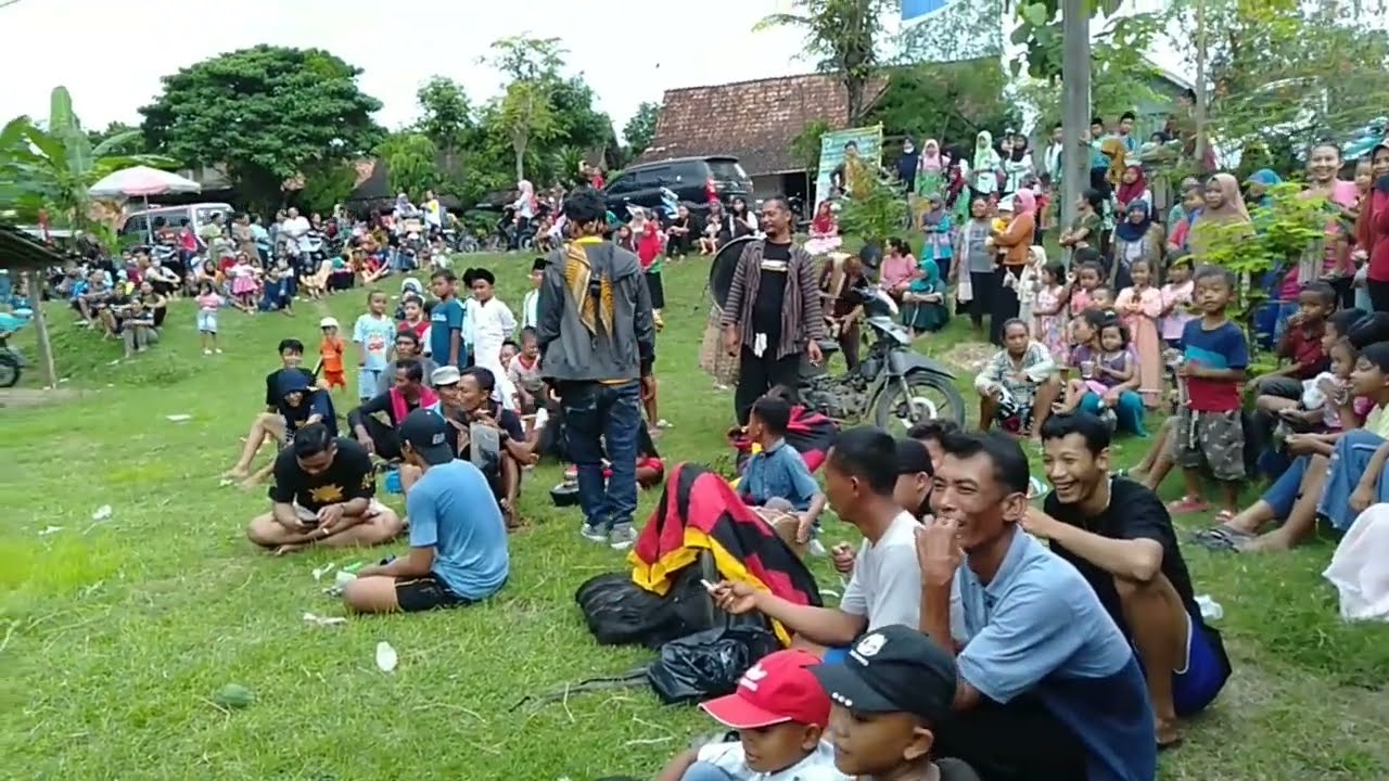 Seni Barongan turonggo putro kesongo