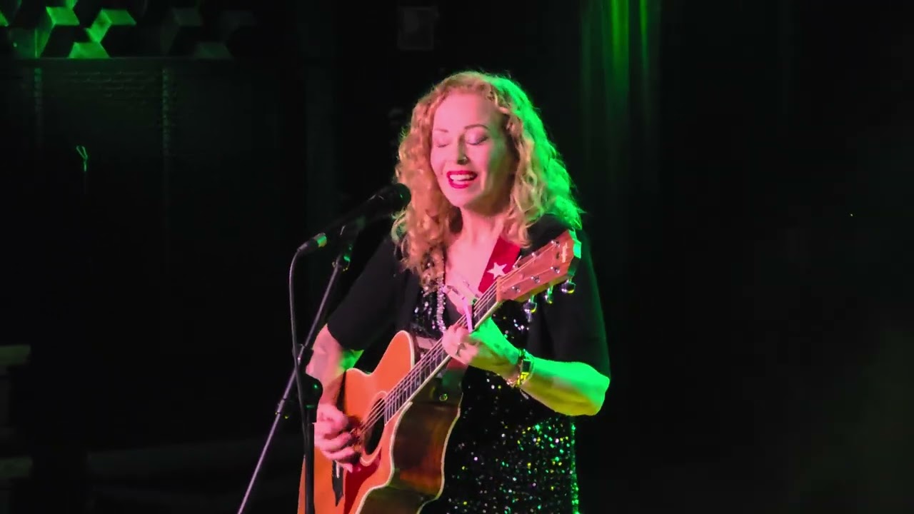 Anneke Van Giersbergen✨️Running up that hill-Kate Bush cover💃2025.05.08.✨️Budapest💃