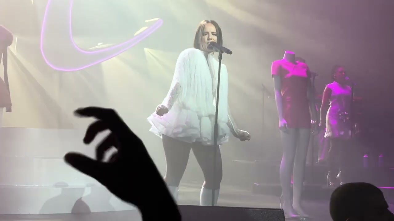 Aliz&eacute;e - L'Alize - Live Paris Olympia 2025
