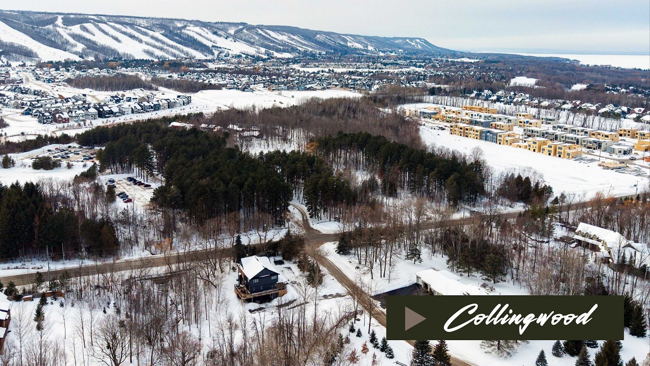 A real estate listing on 3 Holly Court, Collingwood, Ontario.